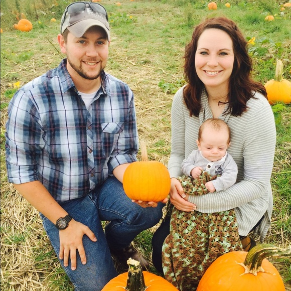 Meet your Posher, Ashtin - Picture 2 of 2